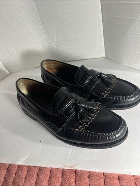 Men's Black Tassel Kiltie Slip-On Loafers